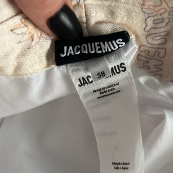 Jacquemus Le Bob Bucket Hat - Picture 4 of 4